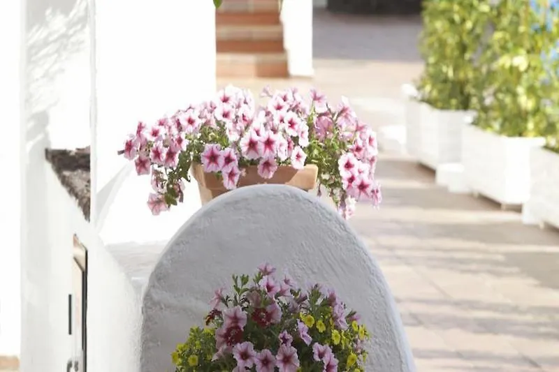 Beverly Hills Suites - Excel Hotels & Resorts Лос Кристианос 3*,