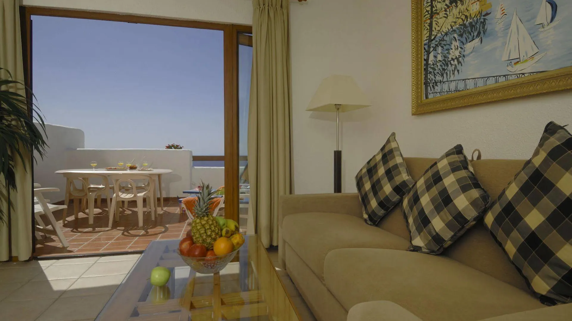 Beverly Hills Suites - Excel Hotels & Resorts Los Cristianos